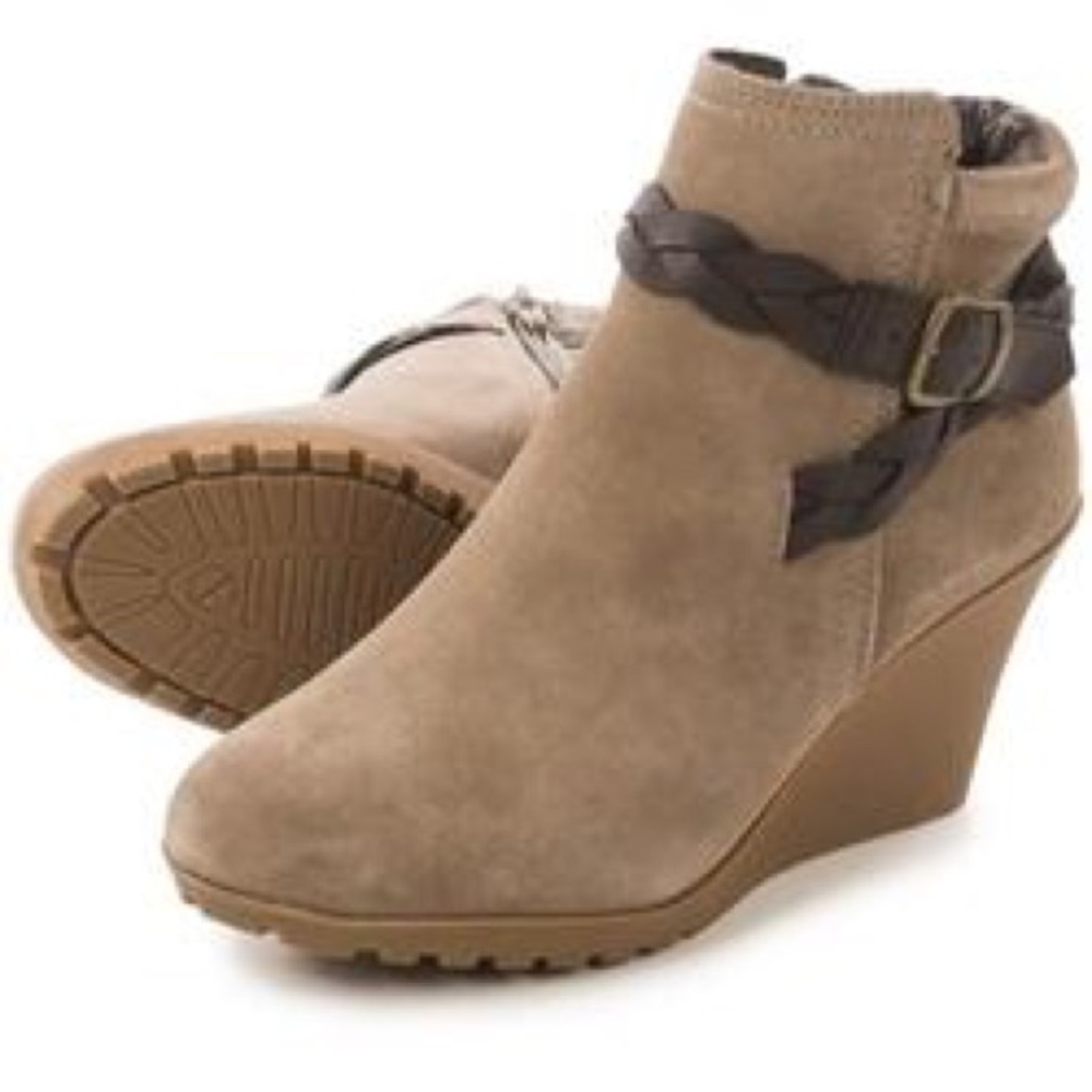 White Mountain Isabella Wedge Bootie Suede Sz. 8 - Picture 3 of 4